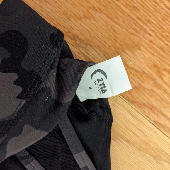 Zyia Forest Camo Adjustable Mesh Bra - Picture 7 of 7